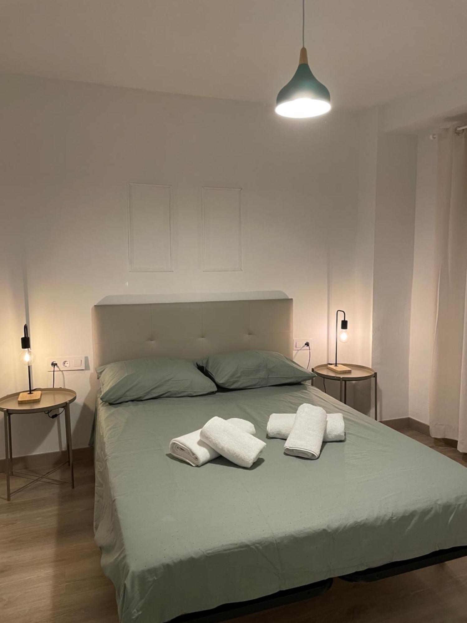 Barri Vell 4 Apartman Manresa Kültér fotó