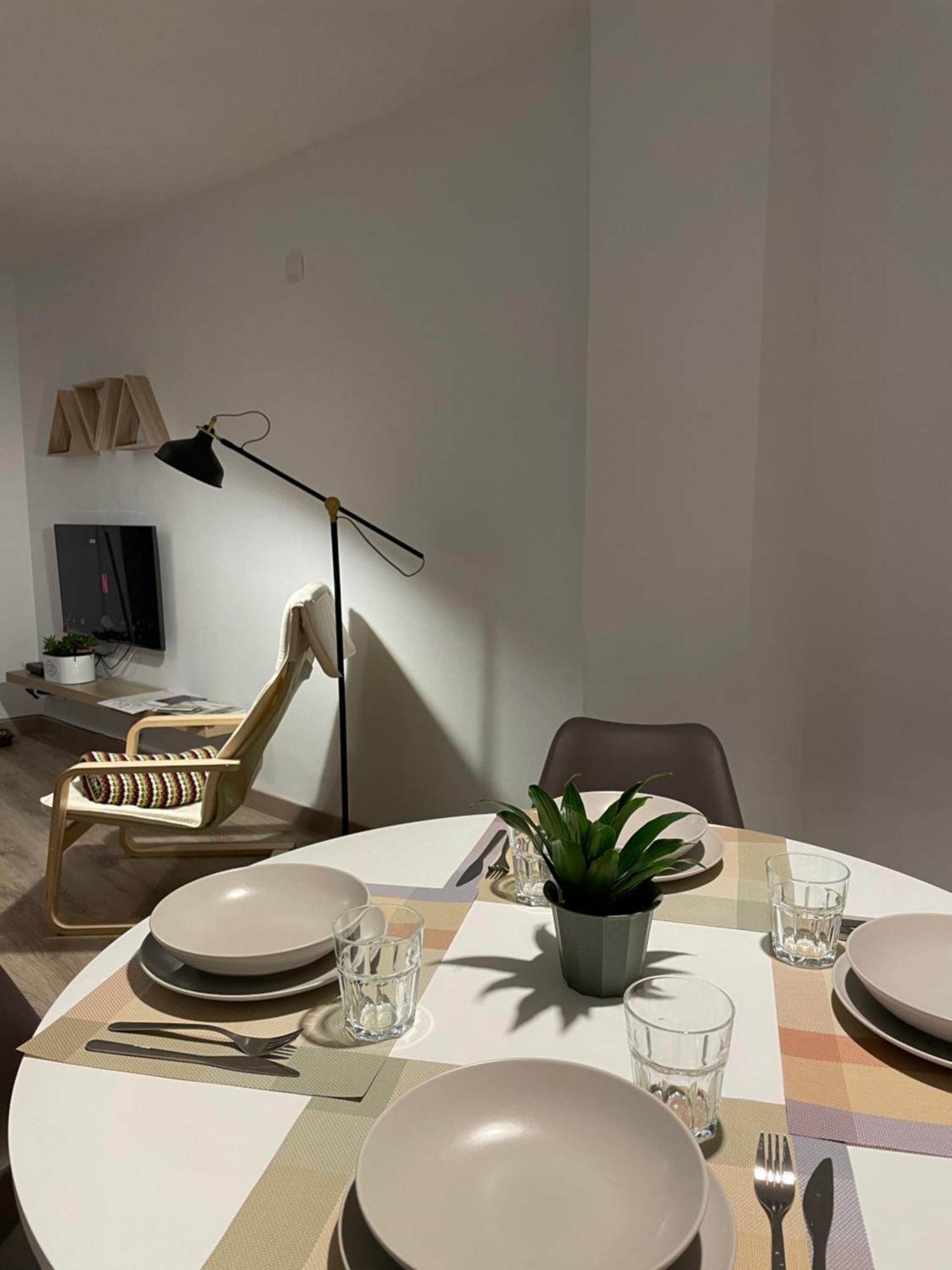 Barri Vell 4 Apartman Manresa Kültér fotó