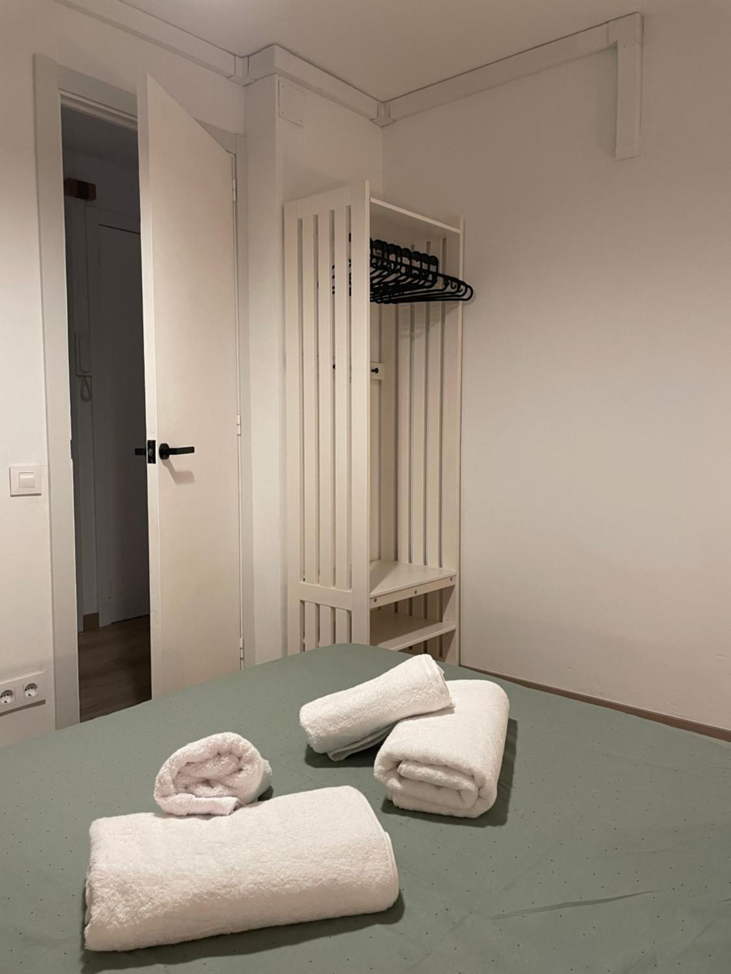 Barri Vell 4 Apartman Manresa Kültér fotó